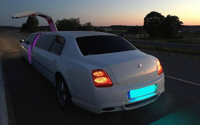 Аренда Лимузина Bentley в Риге Аренда Лимузина Bentley в Риге